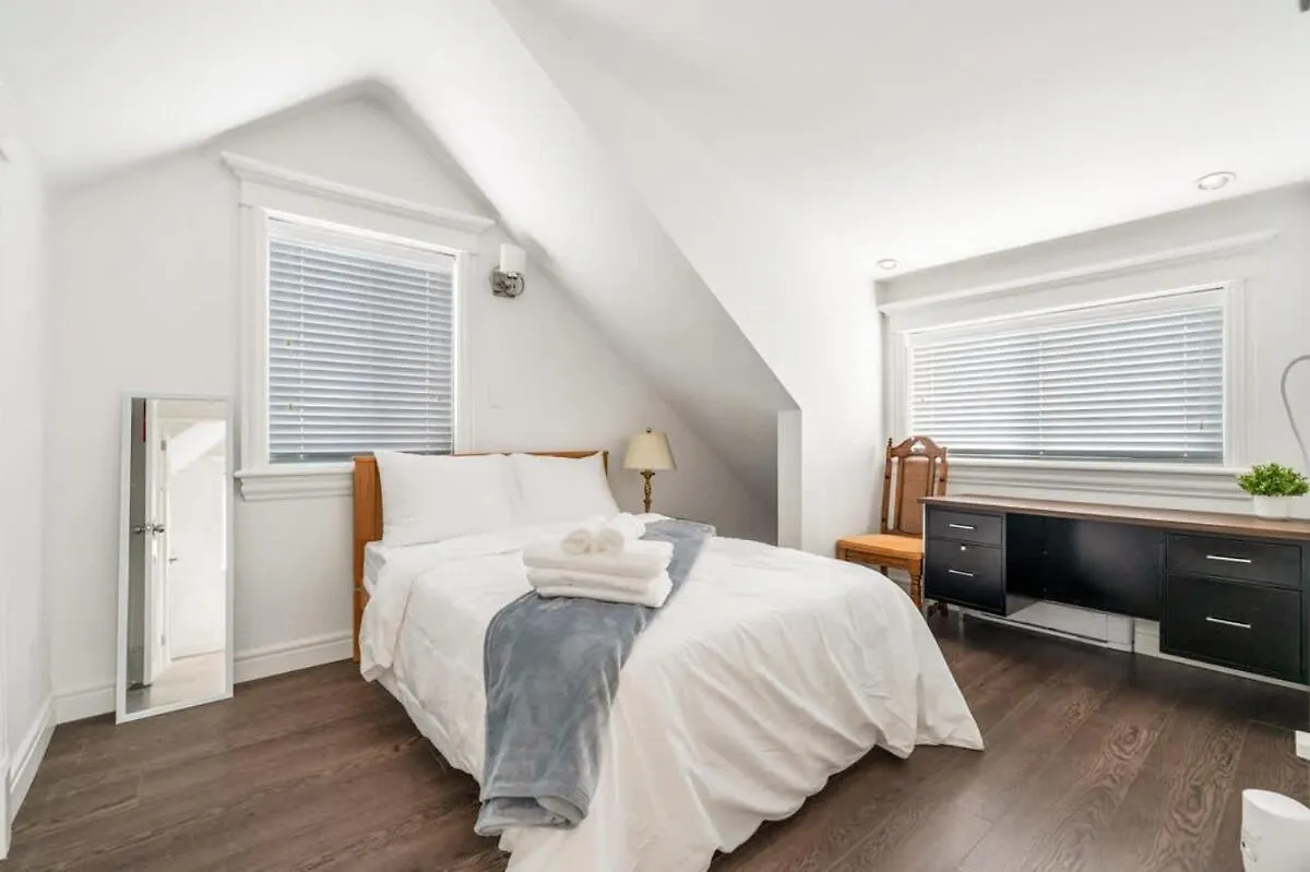 Holiday home Cozy 2Br Retreat In Vancouver
